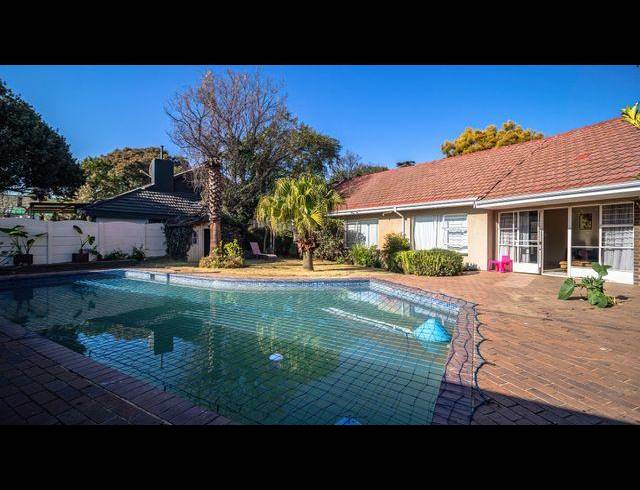 4 BEDROOM HOUSE FOR SALE IN MEADOWBROOK